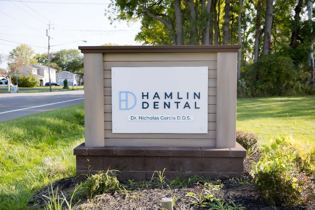 Outside Sign in hamlin dental